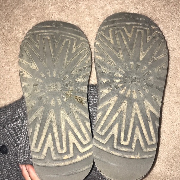 Authentic Knit Ugg’s - Picture 7 of 7